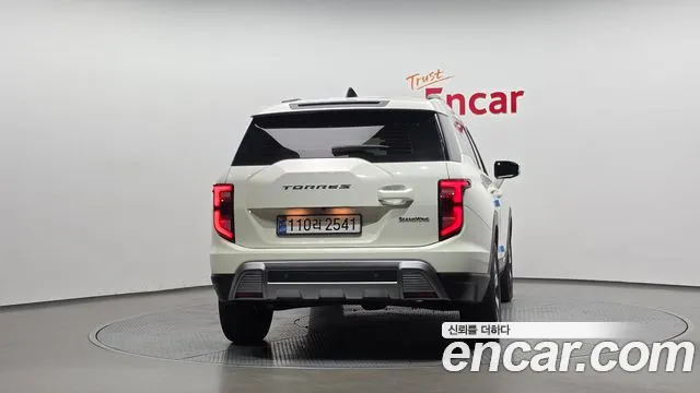 KGM Torres — Фото автомобиля 4