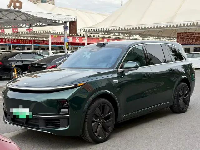 Li Auto L9 — Фото автомобиля 3