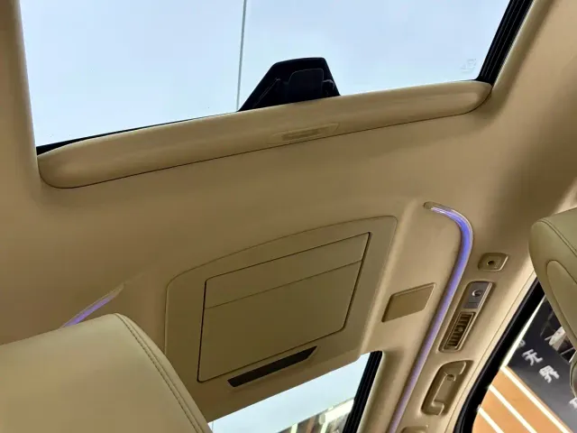 Toyota Vellfire — Фото автомобиля 13