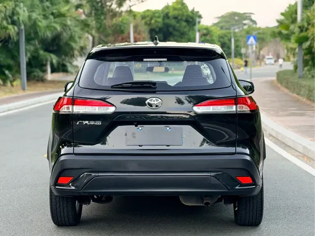 Toyota Frontlander — Фото автомобиля 14