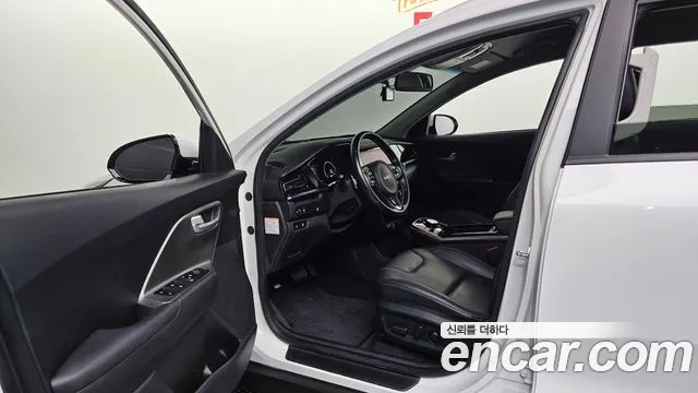 Kia Niro Niro Plus Air — Фото автомобиля 10