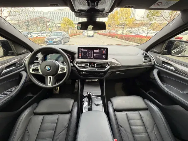 BMW X4 M40i — Фото автомобиля 9
