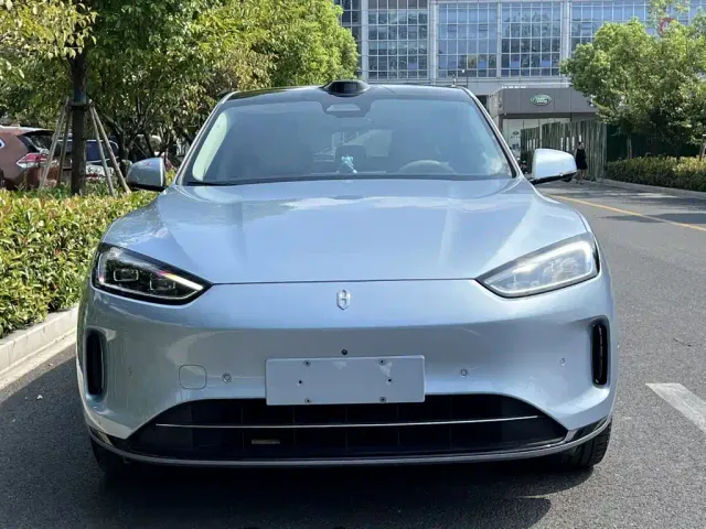 Aito M5 — Фото автомобиля 2