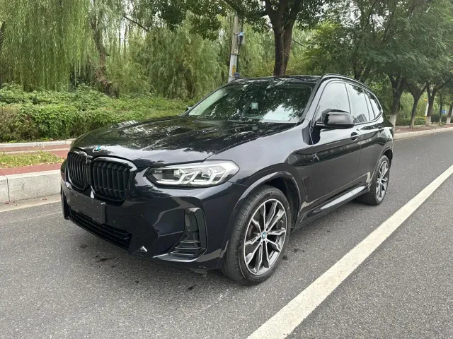 Фотография автомобиля — BMW X3