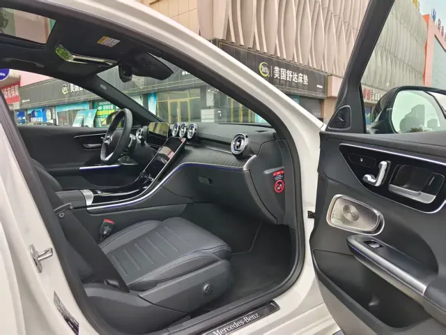 Mercedes-Benz C-Class — Фото автомобиля 16
