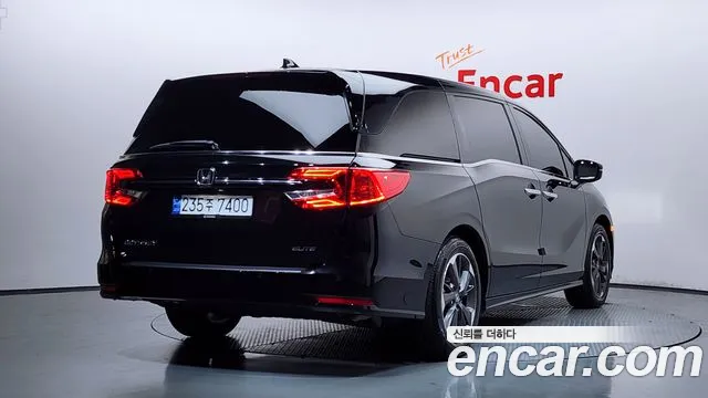 Honda Odyssey — Фото автомобиля 2