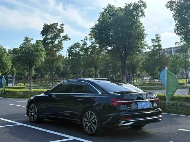 Audi A6L — Фото автомобиля 4