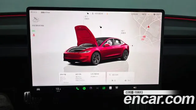 Tesla Model 3 — Фото автомобиля 6