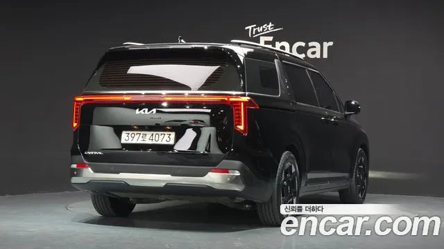 Kia Carnival Generation 4 — Фото автомобиля 2