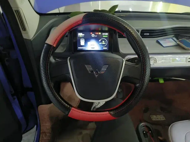 Wuling Hongguang Mini EV — Фото автомобиля 10