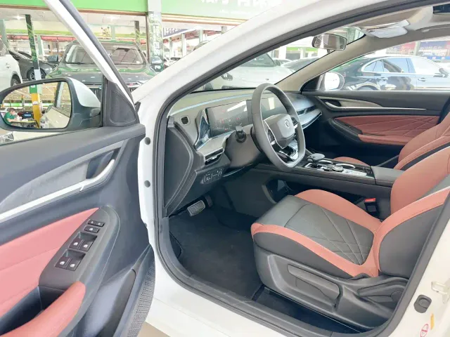 Changan Eado — Фото автомобиля 10