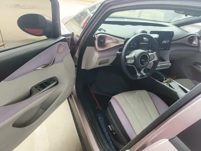 BYD Dolphin — Фото автомобиля 15