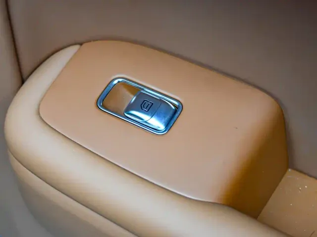 Li Auto L7 — Фото автомобиля 26