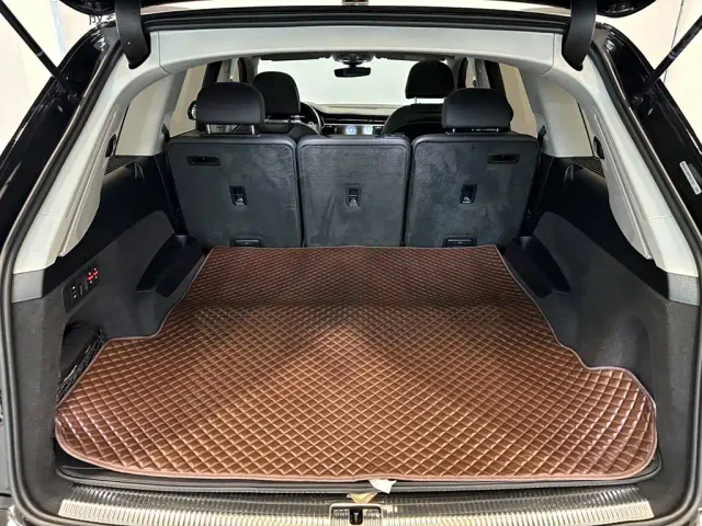 Audi Q7 — Фото автомобиля 6