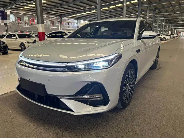 Фотография автомобиля — Geely Galaxy A7