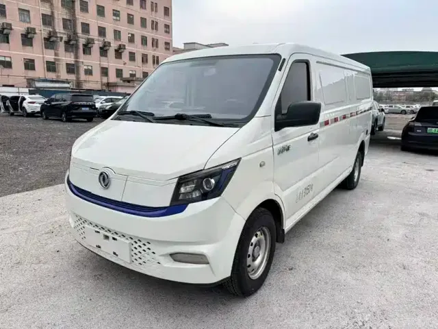 Фотография автомобиля — Dongfeng Yufeng EM27