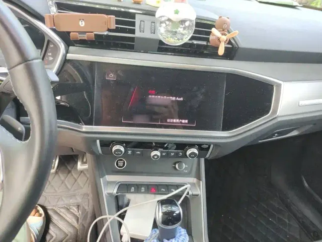 Audi Q3 — Фото автомобиля 5
