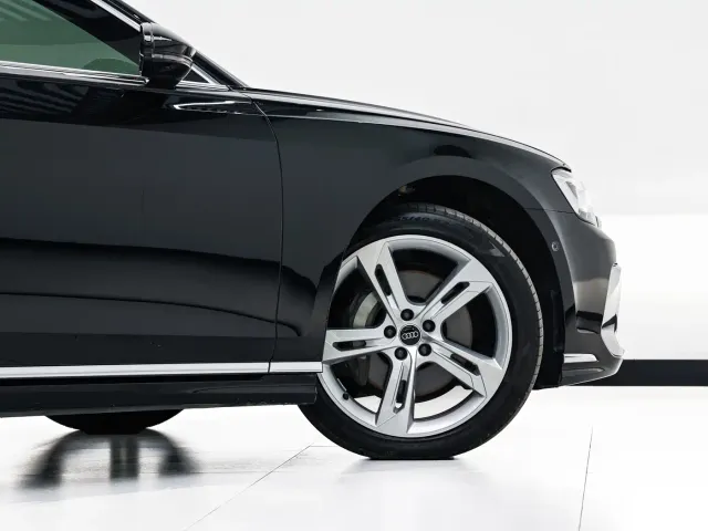 Audi A8 — Фото автомобиля 20