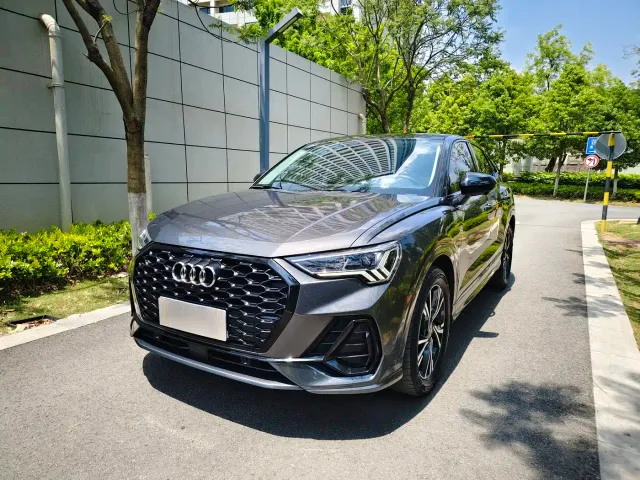 Фотография автомобиля — Audi Q3 Sportback