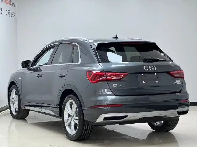 Audi Q3 — Фото автомобиля 4