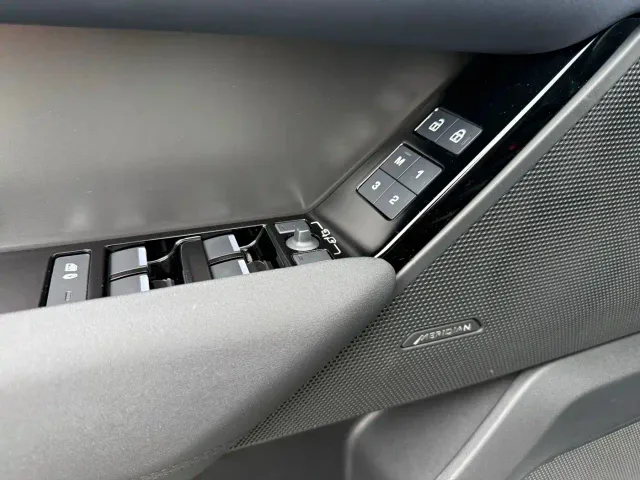 Land Rover Range Rover Velar — Фото автомобиля 7