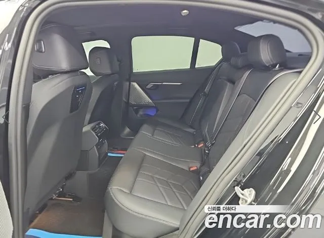 BMW 5 Series G60 — Фото автомобиля 12