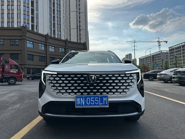 Changan CS55 Plus — Фото автомобиля 2