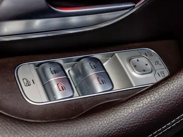 Mercedes-Benz GLE-Class — Фото автомобиля 13