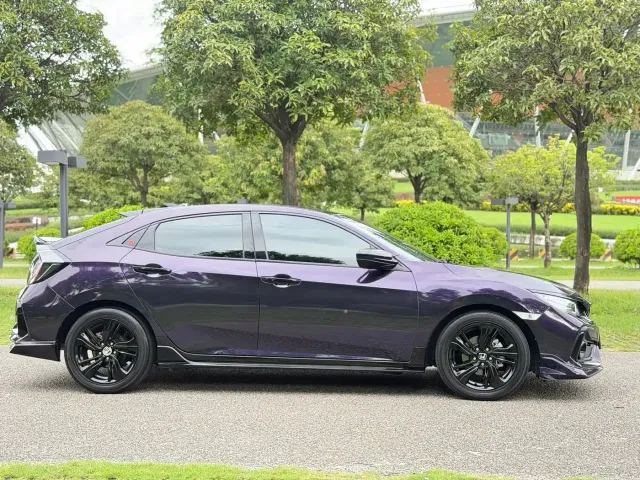 Honda Civic 2021 HATCHBACK 220TURBO Manual Driving Fun Controller — Фото автомобиля 8