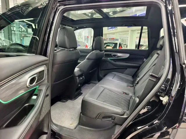 GAC Trumpchi GS8 — Фото автомобиля 10
