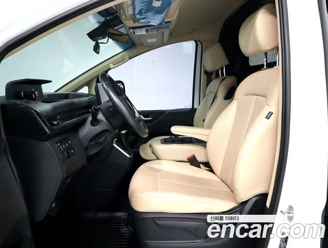 Hyundai Staria — Фото автомобиля 10