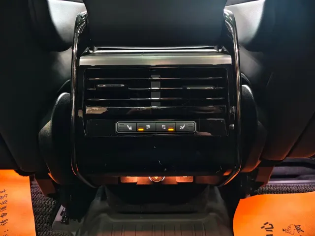 Land Rover Range Rover Sport — Фото автомобиля 16