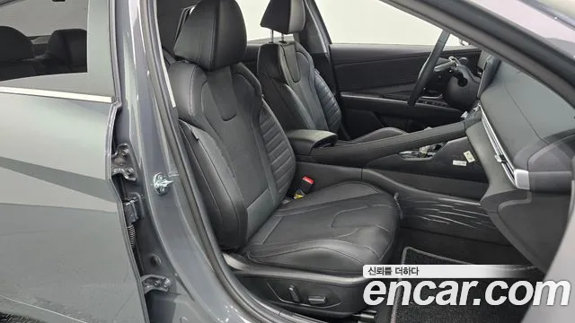 Hyundai Avante CN7 — Фото автомобиля 12