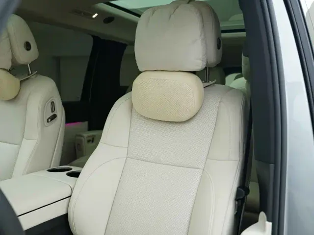 Li Auto MEGA — Фото автомобиля 12