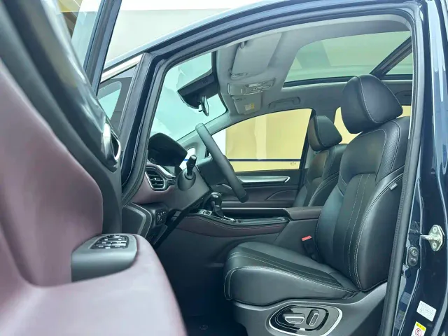 GAC Trumpchi M6 — Фото автомобиля 7