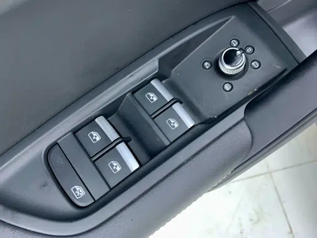 Audi Q5L — Фото автомобиля 30