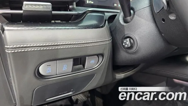 Genesis G90 Бензин 3.5 турбо AWD — Фото автомобиля 17