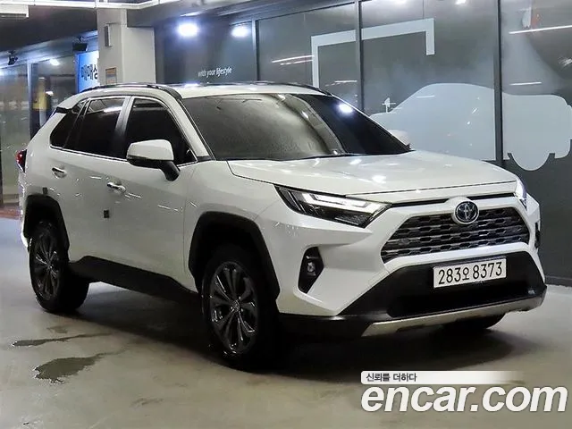 Toyota RAV4 — Фото автомобиля 2