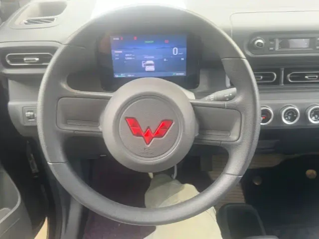Wuling Zhiguang NEV — Фото автомобиля 3