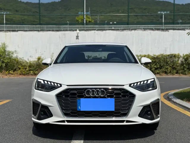 Audi A4L — Фото автомобиля 2