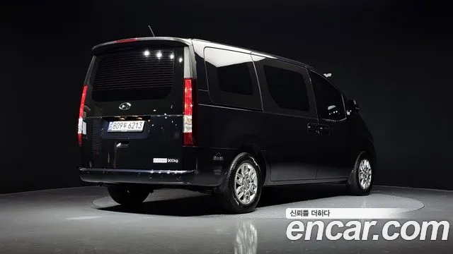 Hyundai Staria Staria Карго 3 места — Фото автомобиля 2