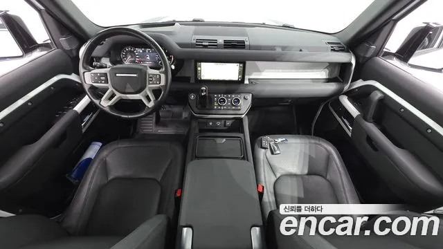 Land Rover Defender — Фото автомобиля 10