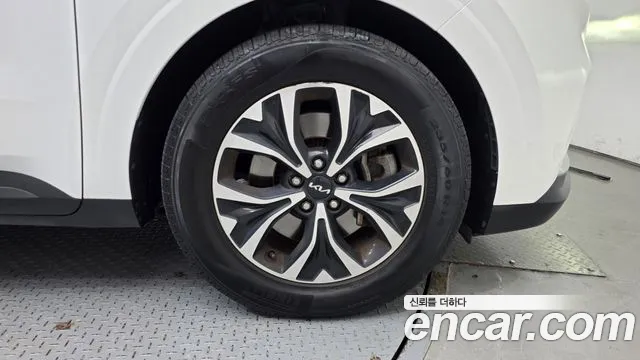 Kia Carnival 4th Gen — Фото автомобиля 6