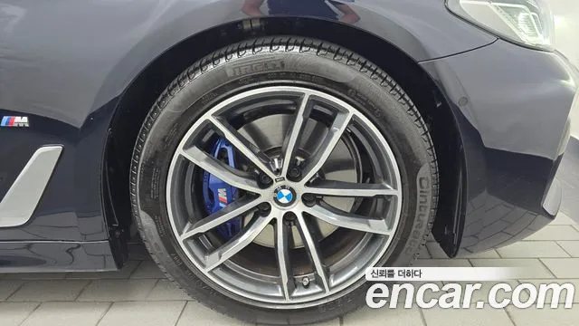 BMW 5 Series G30 — Фото автомобиля 6
