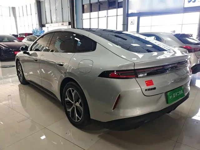Changan Qiyuan A06 — Фото автомобиля 4