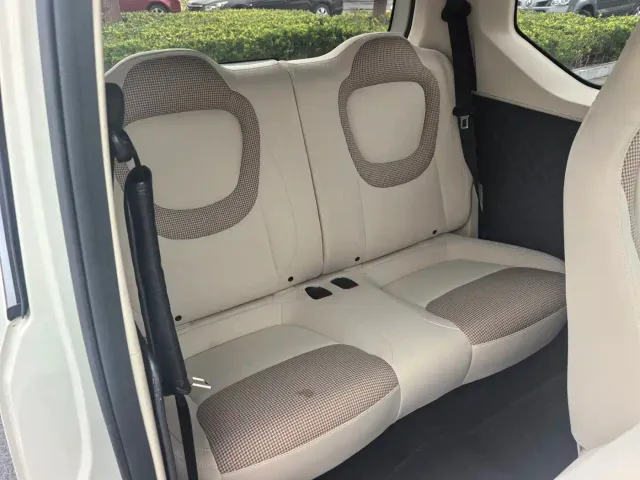 Wuling Hongguang Mini EV — Фото автомобиля 10