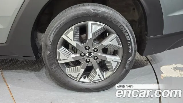 KGM Torres EVX — Фото автомобиля 6