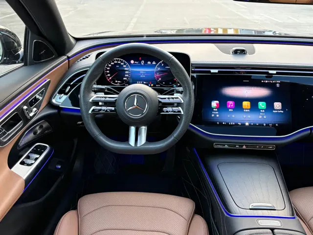 Mercedes-Benz E-Class — Фото автомобиля 9