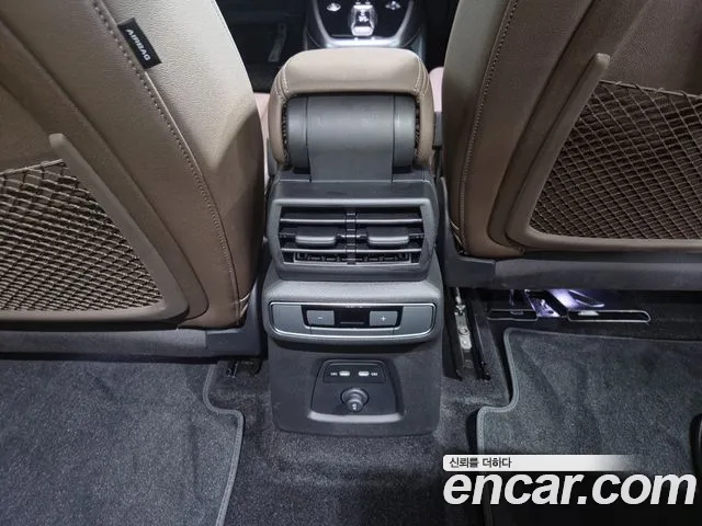 Audi Q4 e-tron — Фото автомобиля 16