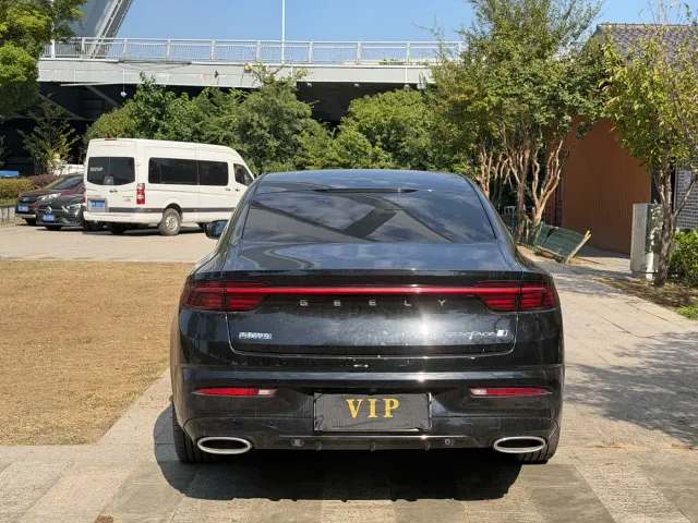 Geely Xingrui — Фото автомобиля 6
